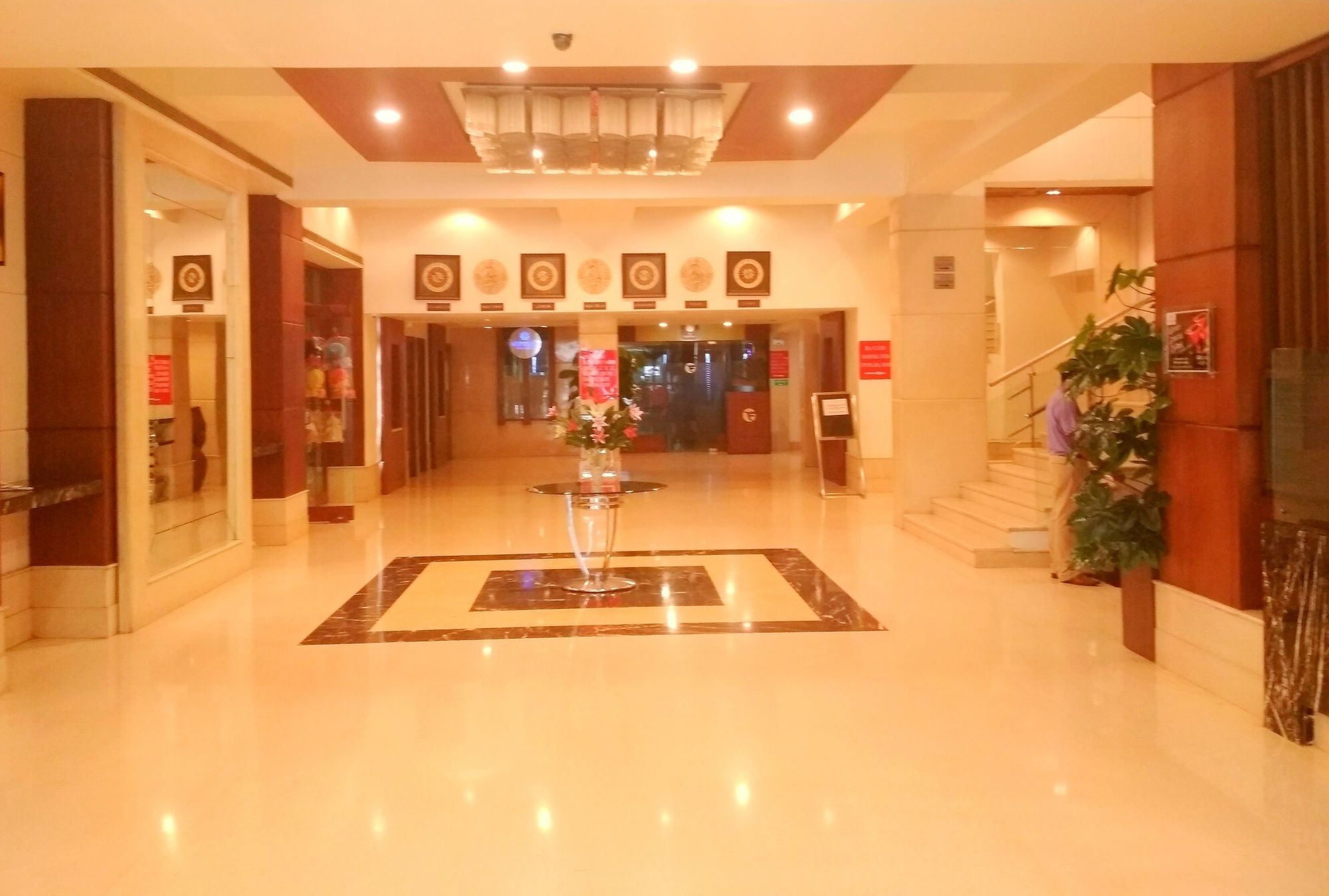 Fortune Murali Park Hotel Vijayawāda Esterno foto